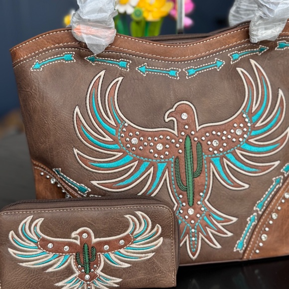 American Bling by Montana West Handbag and Wallet Set NWT - Picture 2 of 7